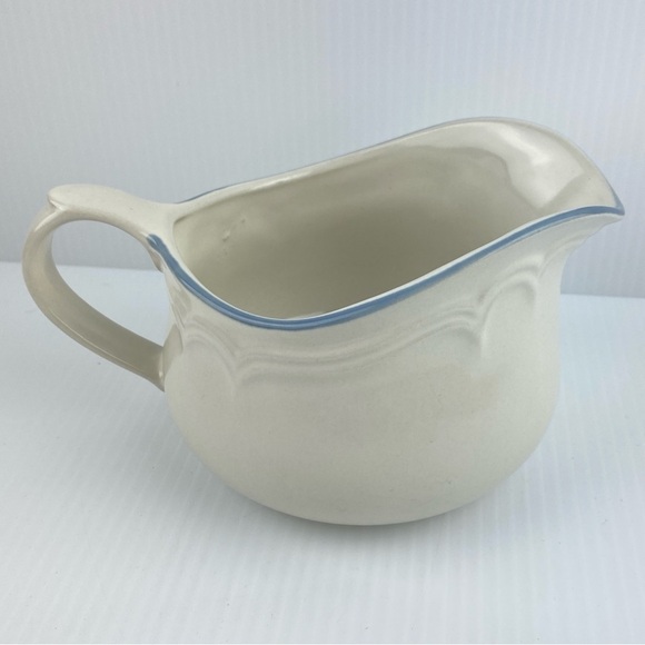 Cordella Gravy Boat Bluet Pattern 16 Oz Stoneware Pitcher for Sauces and Creams - Picture 4 of 6